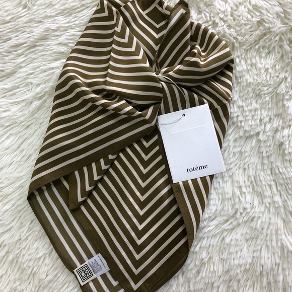 Toteme Silk Scarf - Picture 9 of 11